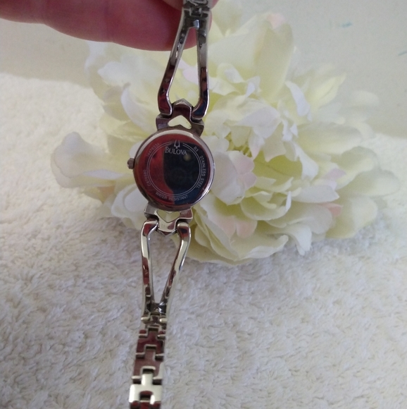 EUC Women's Stainless Steel Rhinestone Heart Designed Bulova Watch - Picture 11 of 15